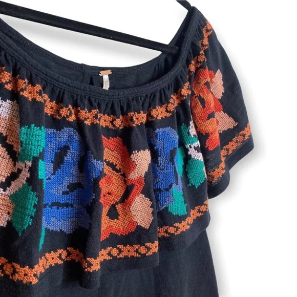 Free People Floral Embroidered Loose Fit Top - Picture 4 of 9